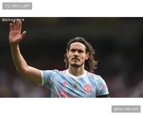 卡瓦尼真是球场上的狮子，走下场秒变邻家大叔，谁能想到腰包这么鼓？